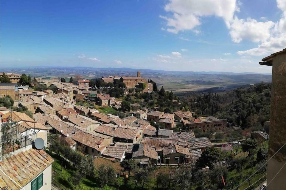 Historic Center Apartment With Private Garage Montalcino Dış mekan fotoğraf